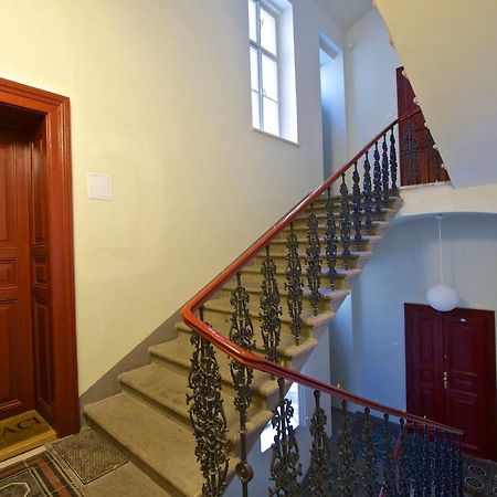 Kafka'S Head Apartment Praga Zewnętrze zdjęcie